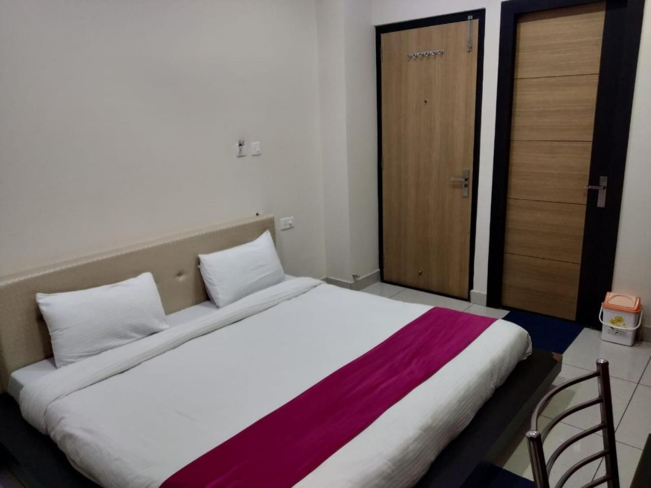 Hotel Reyansh Tanakpur Exterior photo
